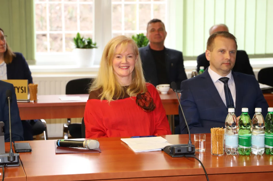 Nowa Skarbnik Gminy Limanowa złożyła ślubowanie - zdjęcie 3