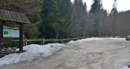Lód, śnieg i błoto. Trudne warunki na gorczańskich szlakach - zdjęcie 3