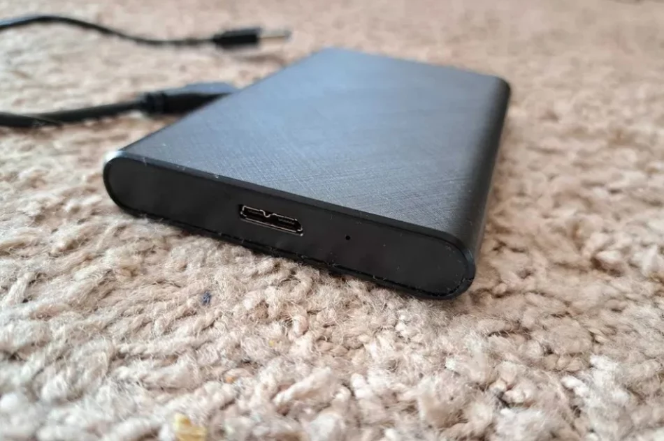 Dysk przenośny zewnętrzny TOSHIBA 500GB HDD USB 3.0 - stan IDEALNY. - zdjęcie 1