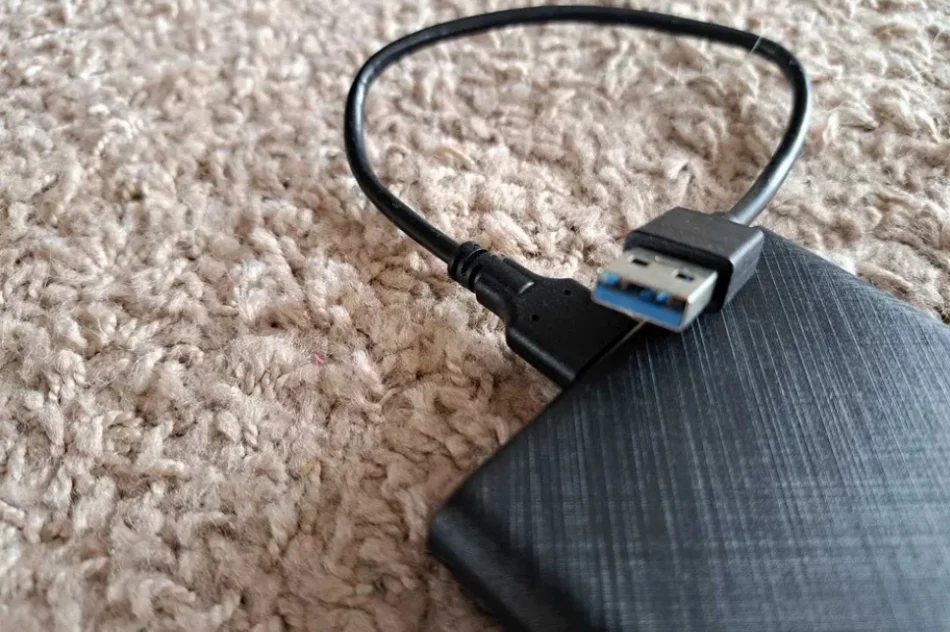 Dysk przenośny zewnętrzny TOSHIBA 500GB HDD USB 3.0 - stan IDEALNY. - zdjęcie 3