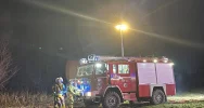 Ogień strawił drewniany budynek - zdjęcie 5