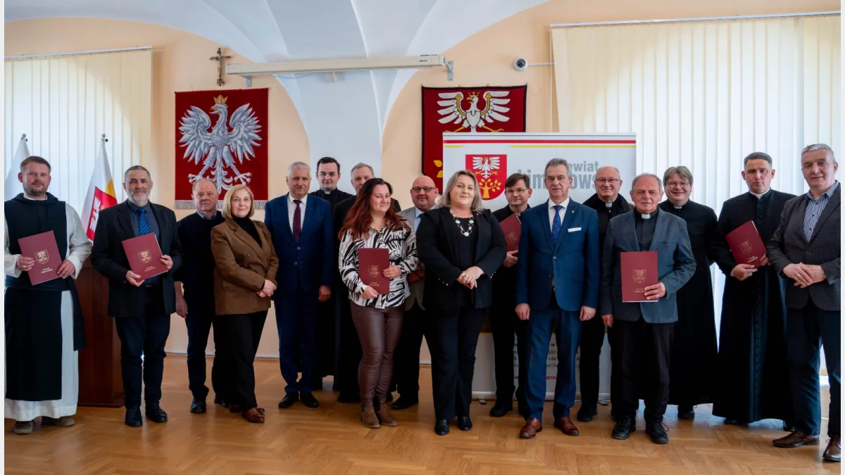Remont zabytkowego Dworu Marsów z dofinansowaniem powiatu