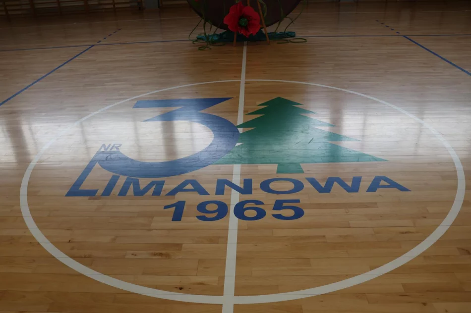 Limanowska „Trójka” świętuje Dzień Szkoły i pamięć o swoim Patronie - zdjęcie 4