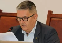Nieobecny czy obecny? Kontrowersje wokół udziału wiceprzewodniczącego w sesji - zdjęcie główne
