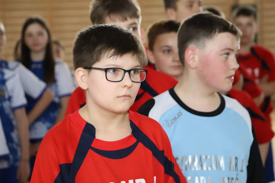 Rupniów i Stara Wieś Mistrzami Piłki Ręcznej Dzieci - zdjęcie 5