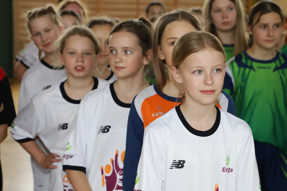 Rupniów i Stara Wieś Mistrzami Piłki Ręcznej Dzieci - zdjęcie 7
