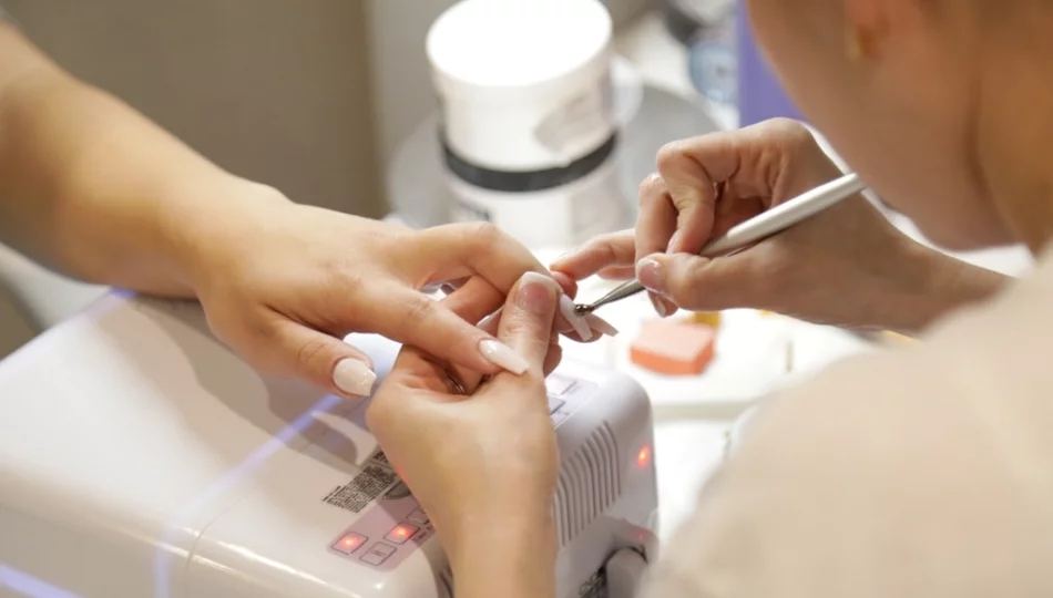 Własny salon z manicure i pedicure? Sprawdź niezbędne wyposażenie! - zdjęcie 1