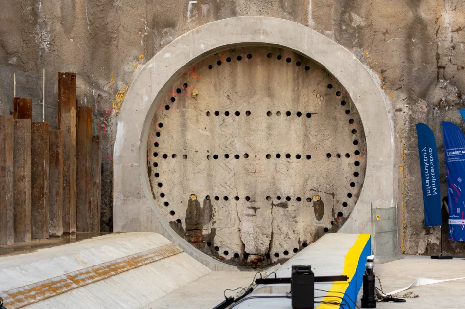 Podłęże-Piekiełko: zakończenie drążenia tunelu przez TBM "Kinga" - zdjęcie 1