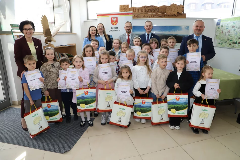 Podsumowanie III Powiatowego Konkursu Plastycznego „Eko-kartka wielkanocna" - zdjęcie 3