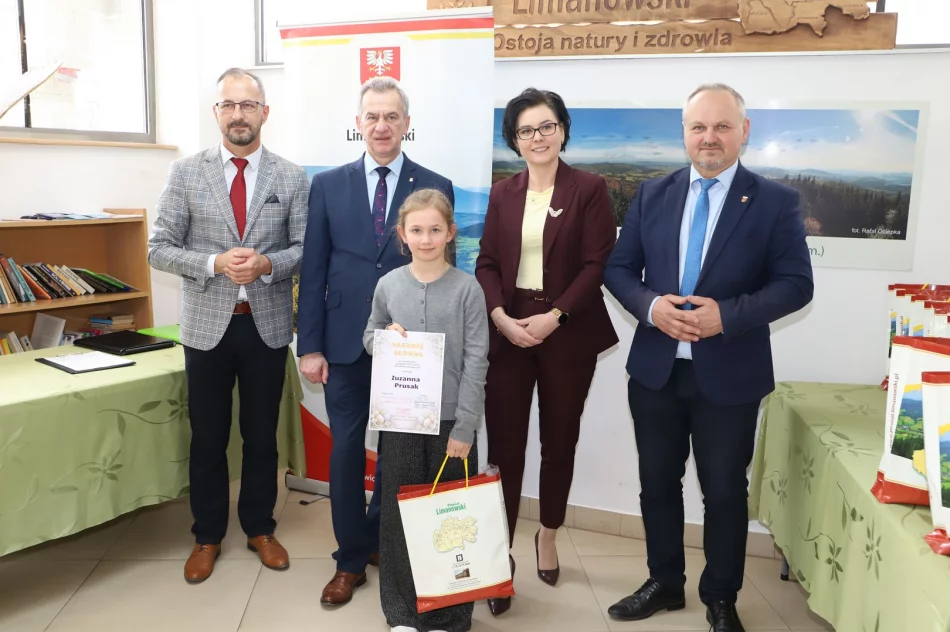 Podsumowanie III Powiatowego Konkursu Plastycznego „Eko-kartka wielkanocna" - zdjęcie 15