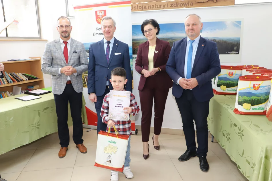 Podsumowanie III Powiatowego Konkursu Plastycznego „Eko-kartka wielkanocna" - zdjęcie 20