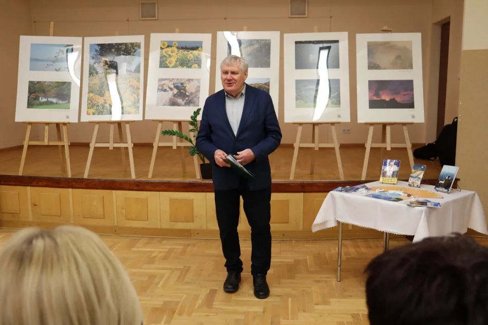 „Drogi i bezdroża Sądecczyzny” oraz „Papieskie Szlaki Górskie” w Bibliotece w Starej Wsi - zdjęcie 3