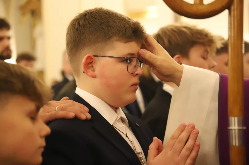 Przyjaźń ważniejsza niż zwyczaje. Kardynał Grzegorz Ryś do młodych - zdjęcie 19