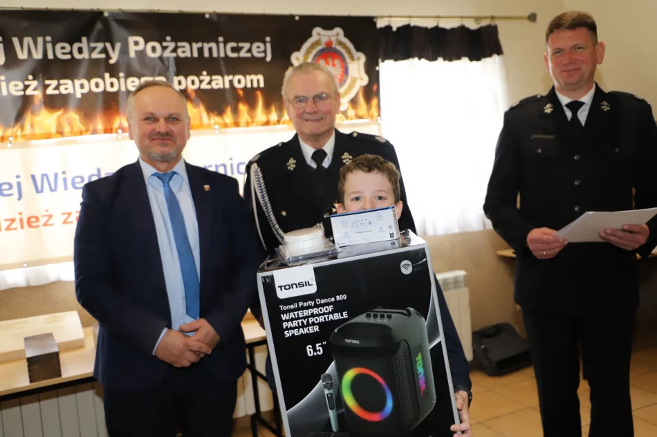 Rozstrzygnięcie Turnieju Wiedzy Pożarniczej “Młodzież Zapobiega Pożarom" - zdjęcie 11