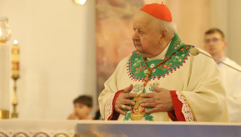 Sąd planuje przesłuchać kard. Dziwisza; hierarcha prosi o niewzywanie na rozprawę - zdjęcie 1
