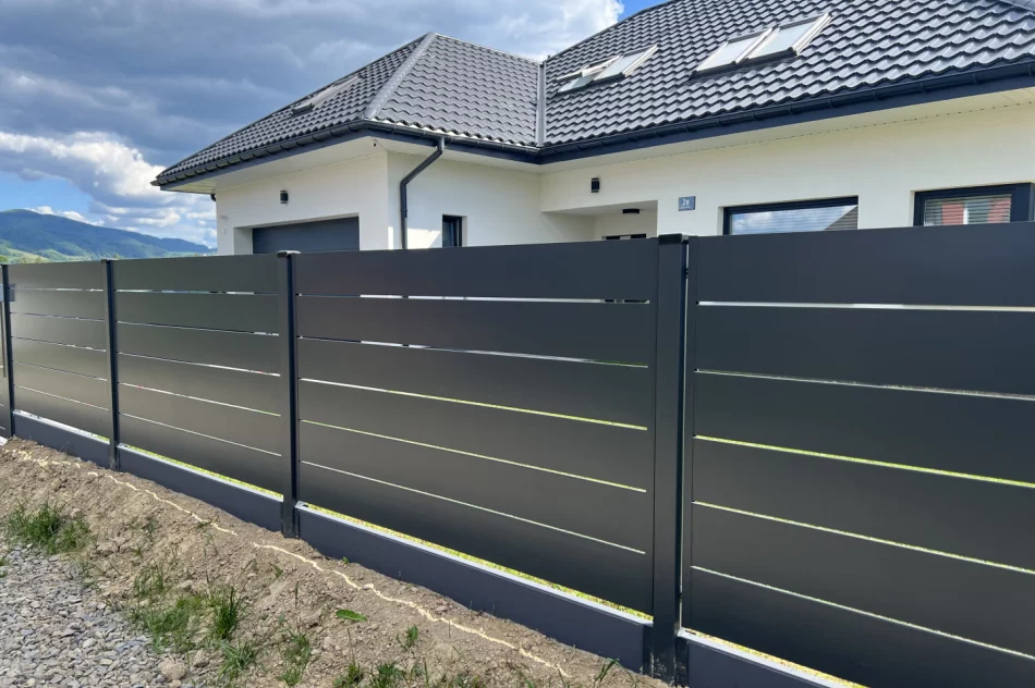 Nowoczesne bramy i ogrodzenia z aluminium oraz stali - Świat-Ogrodzeń producent - zdjęcie 9