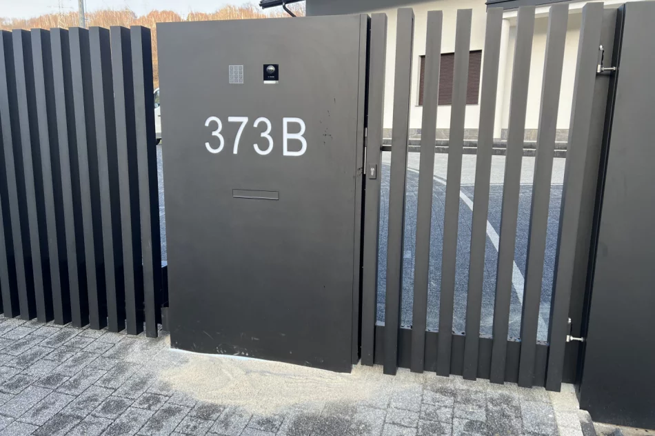 Nowoczesne bramy i ogrodzenia z aluminium oraz stali - Świat-Ogrodzeń producent - zdjęcie 12