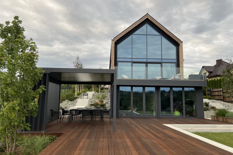 Nowoczesne pergole aluminiowe , zadaszenia tarasowe   /    Alluminio.pl - zdjęcie 5