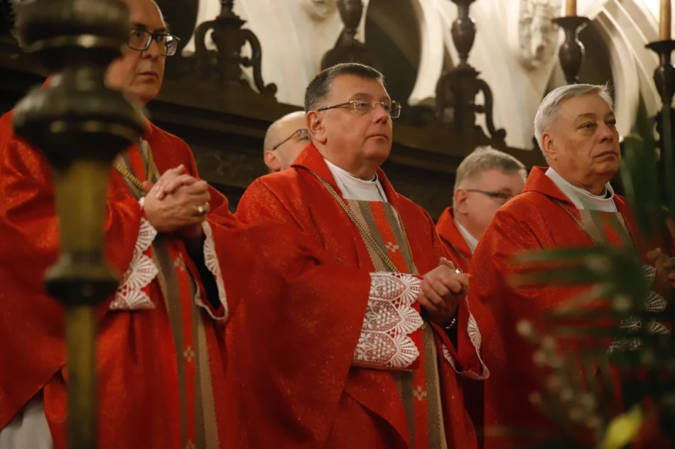 Kard. Ryś w Niedzielę Palmową o pokoju i zwycięstwie - zdjęcie 2
