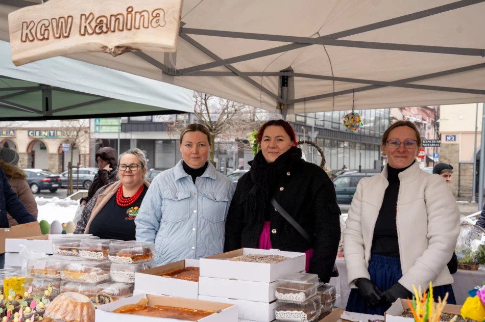 Wielkanocny klimat na limanowskim rynku (ZDJĘCIA) - zdjęcie 10