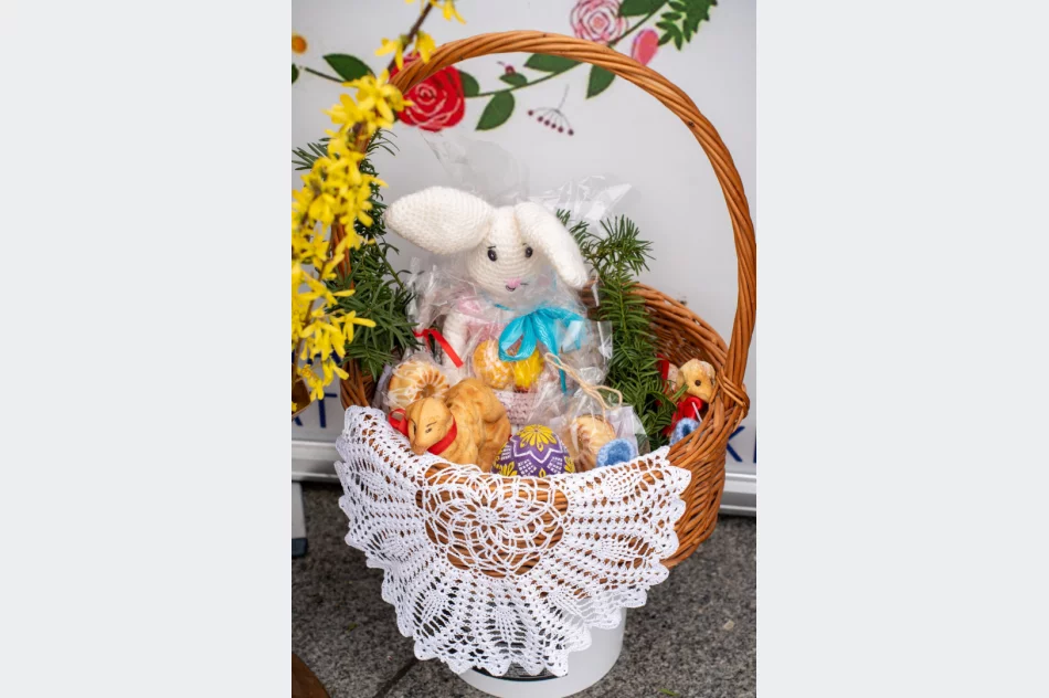 Wielkanocny klimat na limanowskim rynku (ZDJĘCIA) - zdjęcie 16