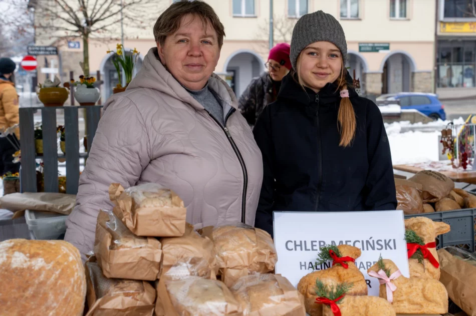 Wielkanocny klimat na limanowskim rynku (ZDJĘCIA) - zdjęcie 20