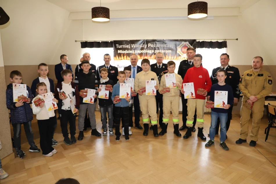 Miejsko-Gminny Turniej Wiedzy Pożarniczej rozstrzygnięty - zdjęcie 16
