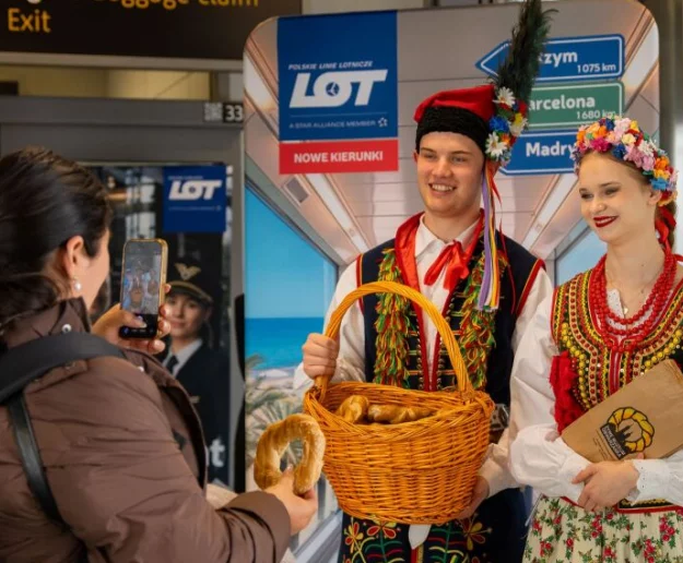 Nowe kierunki z Krakowa: LOT zainaugurował rejsy do Rzymu, Barcelony i Madrytu - zdjęcie główne