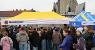 Deszcz nie zatrzymał uczniów, którzy posprzątali miasto - zdjęcie 5