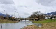 Kładka nad rzeką rośnie w oczach. Zobacz postępy prac - zdjęcie 3