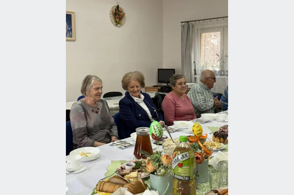 Wielkanocne śniadanie seniorów i władz miasta - zdjęcie 13