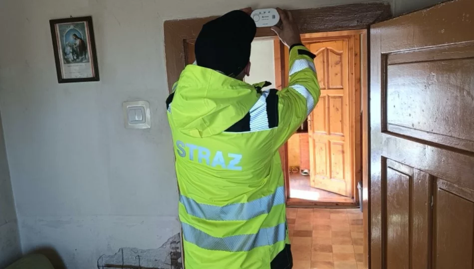 Montowali czujniki w domach mieszkańców  - zdjęcie 1