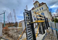 Miliony na nowy biurowiec. Ma rozwiązać problem kolejek po godzinach - zdjęcie główne