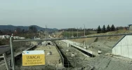 Ziemia zaczęła się osuwać. Wykonawca zwiększa monitoring - zdjęcie 5