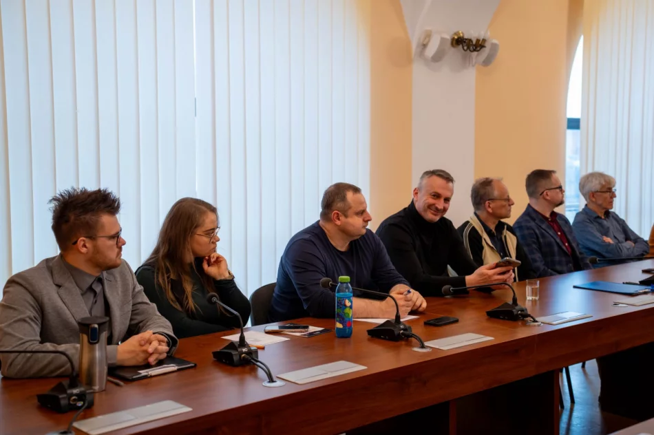 Bezpieczeństwo i sytuacje kryzysowe. Samorządowcy spotkali się w starostwie - zdjęcie 3