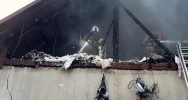 Ogień trawił dom i zabudowania. Ratowano mieszkańców oraz zwierzęta - zdjęcie 4