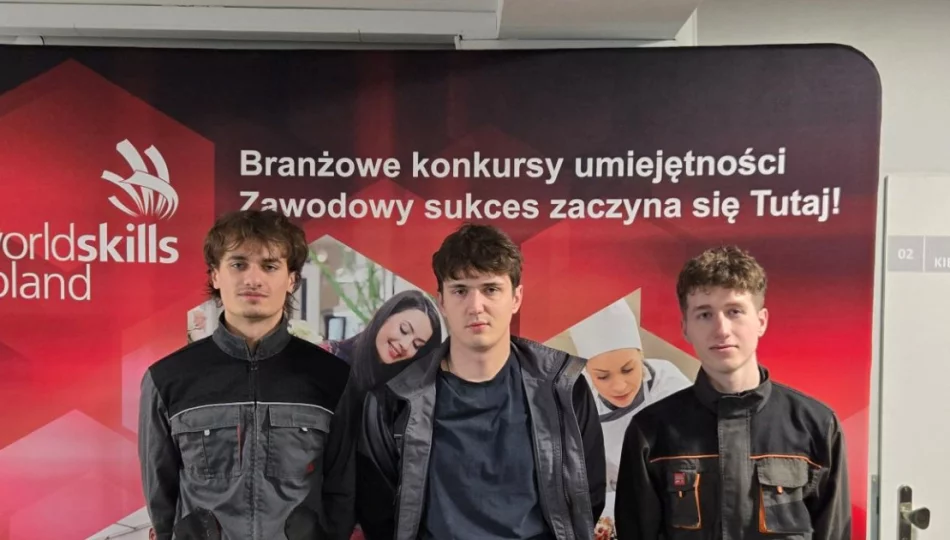 Uczniowie w finale ogólnopolskiego prestiżowego konkursu branżowego - zdjęcie 1