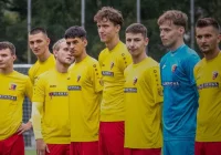 Limanovia na wiosnę nadal bez zwycięstwa. Pierwsza porażka u siebie, punkty na koncie Glinika. - zdjęcie główne
