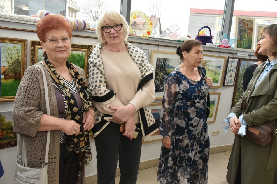 „Uroki wiosny” - wystawa prac emerytowanych nauczycieli - zdjęcie 20
