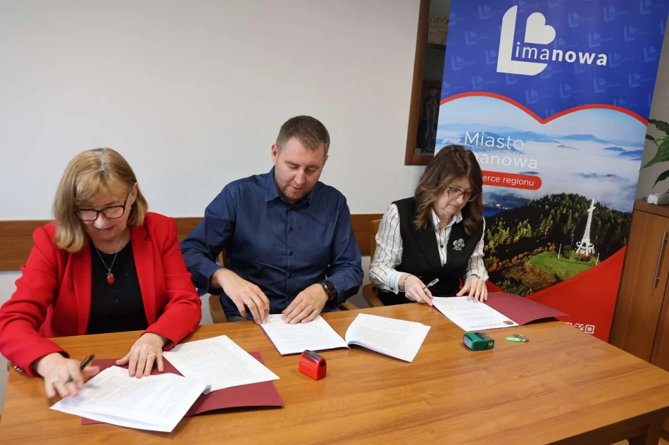 Podpisano umowę na modernizację Orlika przy ul. Zygmunta Augusta - zdjęcie 3