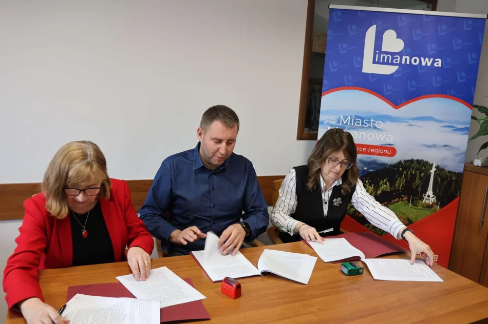Podpisano umowę na modernizację Orlika przy ul. Zygmunta Augusta - zdjęcie 4
