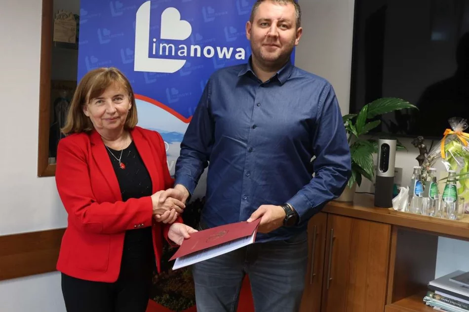 Podpisano umowę na modernizację Orlika przy ul. Zygmunta Augusta - zdjęcie 5