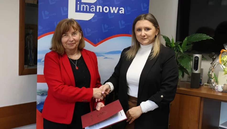 Powstanie nowy plac zabaw przy ul. Fabrycznej – podpisano umowę na realizację inwestycji - zdjęcie 1