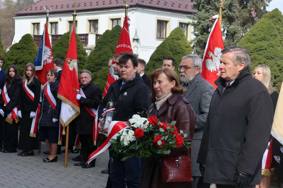 Limanowa uczciła 86. rocznicę Zbrodni Katyńskiej - zdjęcie 15