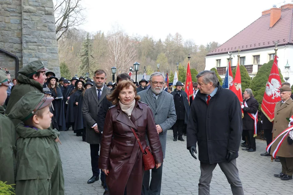 Limanowa uczciła 86. rocznicę Zbrodni Katyńskiej - zdjęcie 19