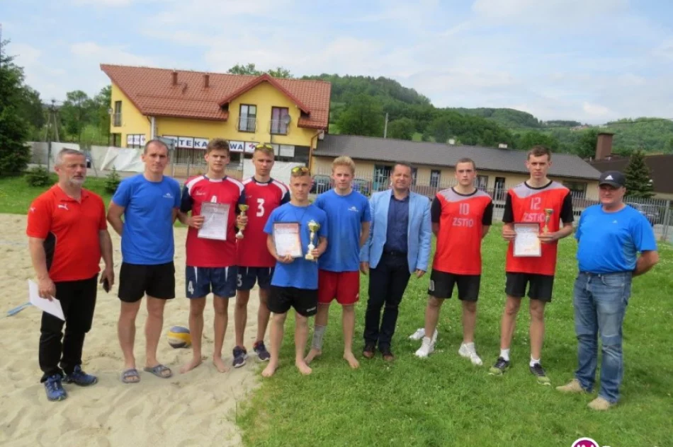 Walka o mistrzostwo w siatkówce plażowej rozstrzygnięta - zdjęcie 2