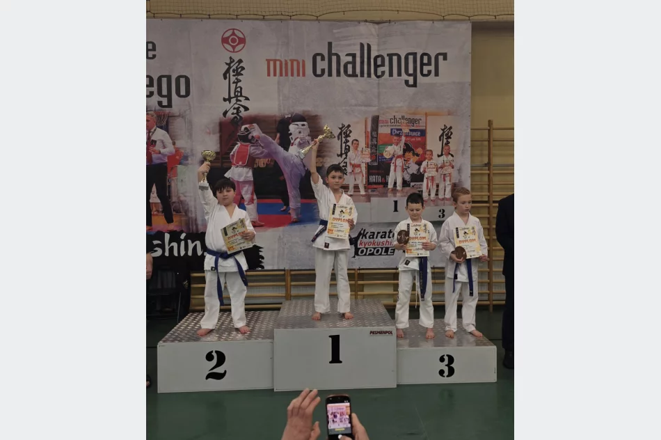 35 medali Limanowskiego Klubu Kyokushin Karate – udane starty w Polsce i za granicą - zdjęcie 20