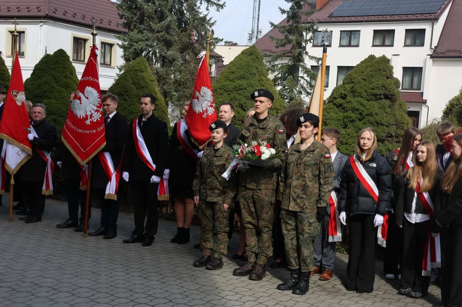 Pamięć o ofiarach NKWD - zdjęcie 12