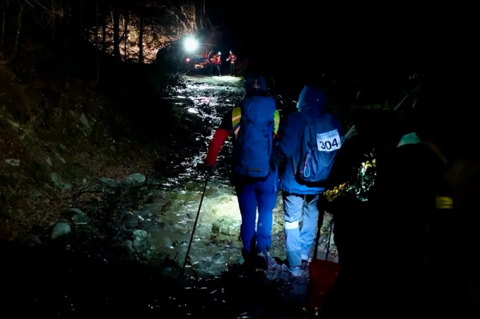 Nocna akcja w Gorcach. Uczestniczki maratonu zgubiły szlak - zdjęcie 6