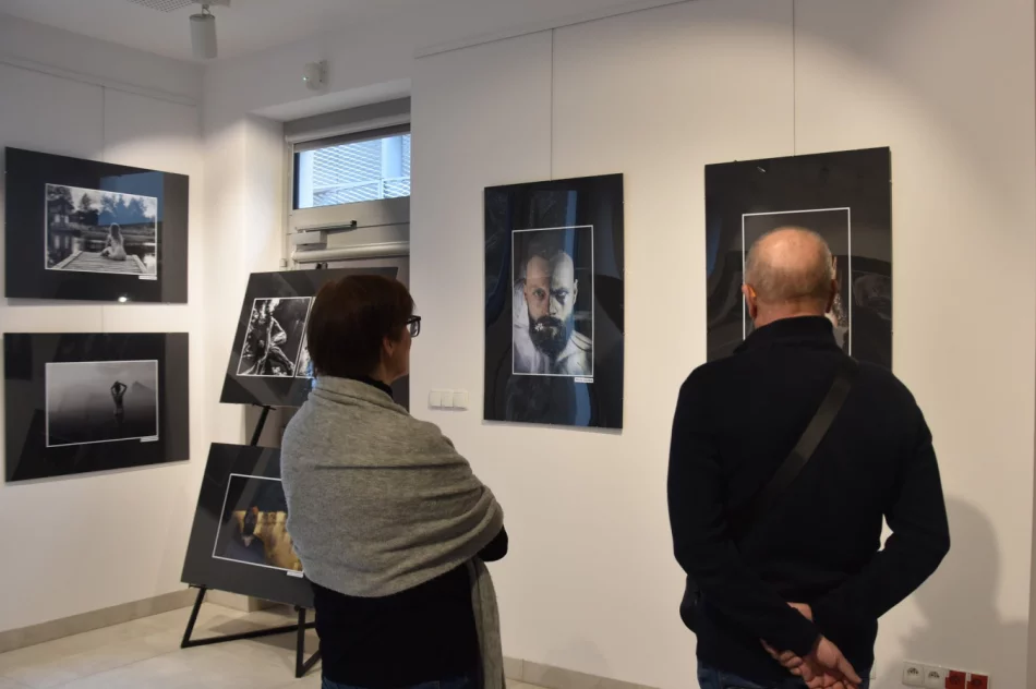 Artyści o ciele i fotografii. Finisaż wystawy - zdjęcie 4
